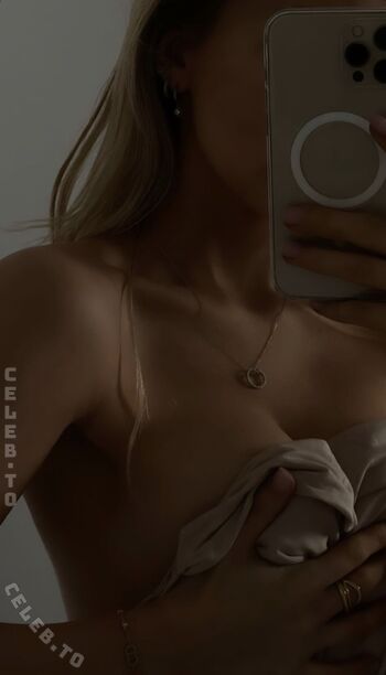 Full leaked Ema louise private onlyfans photo
