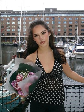 Full leaked Emaleah christou private onlyfans photo
