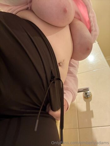 Full leaked Emberly adams private onlyfans photo