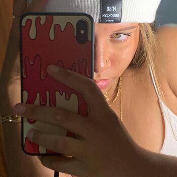 Full leaked Emiireuh private onlyfans photo