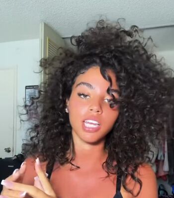 Full leaked Emika love private onlyfans photo