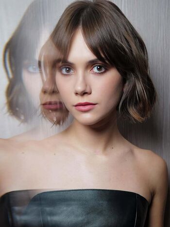 Emilia Jones