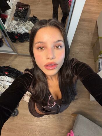 Full leaked Emilia mernes private onlyfans photo