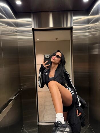 Full leaked Emilia mernes private onlyfans photo