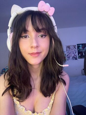 Full leaked Emiliacosplay private onlyfans photo