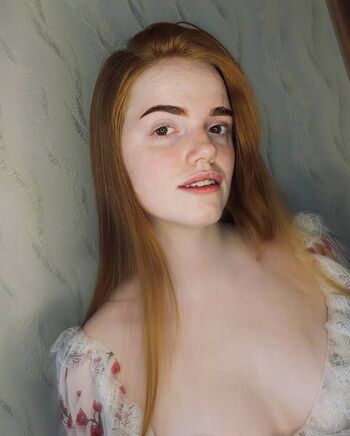 Full leaked Emiliacutiee private onlyfans photo