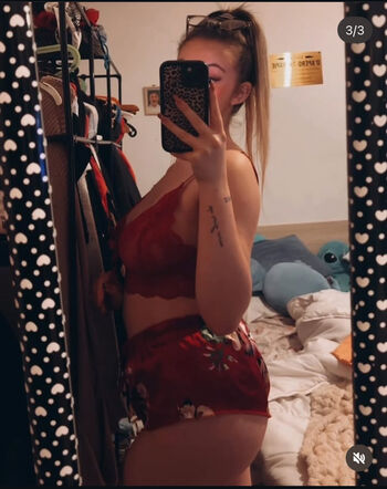 Full leaked Emilie hoet private onlyfans photo