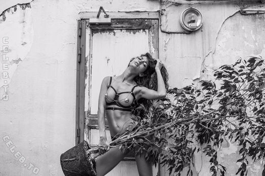 Full leaked Emilie payet page private onlyfans photo