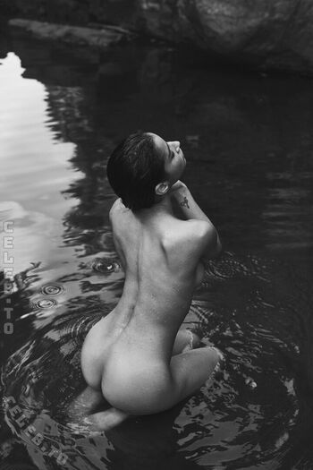 Full leaked Emilie payet private onlyfans photo