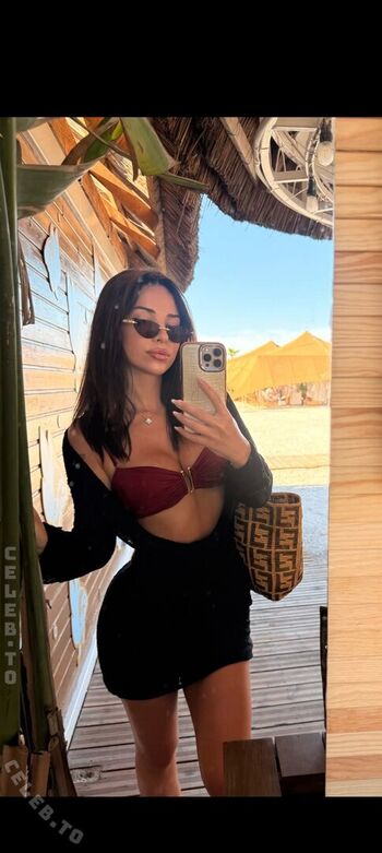 Full leaked Emiliia ar private onlyfans photo