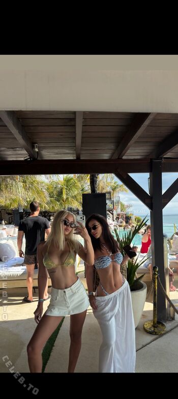Full leaked Emiliia ar private onlyfans photo
