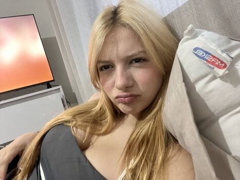 Full leaked Emilly pimentel private onlyfans photo