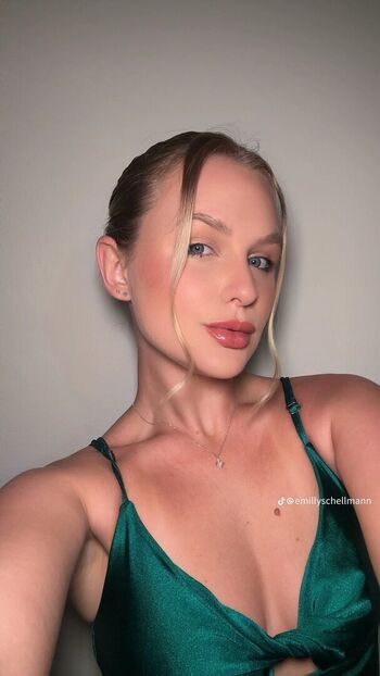 Full leaked Emilly schellmann private onlyfans photo