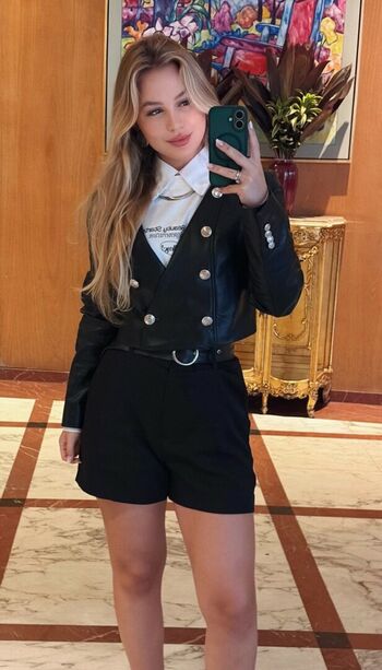 Full leaked Emilly schellmann page private onlyfans photo