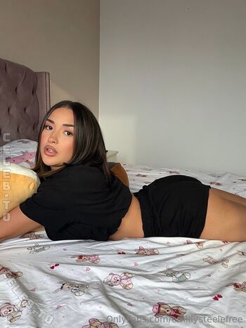 Emilly Steele