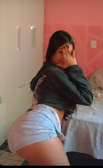 Emily Belo