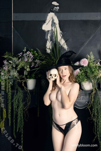 Full leaked Emily bloom page private onlyfans photo