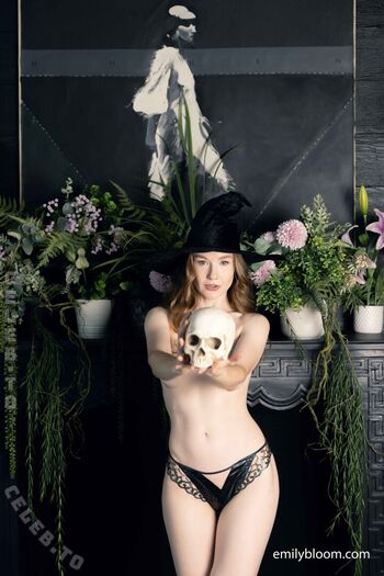 Full leaked Emily bloom page private onlyfans photo