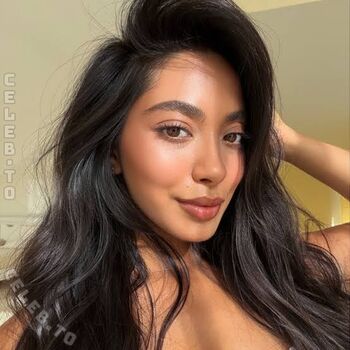 Full leaked Emily danvers private onlyfans photo