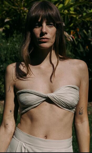 Full leaked Emily labowe private onlyfans photo