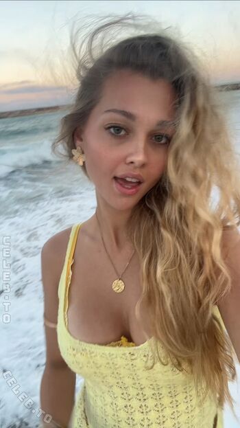 Full leaked Emily maurer page private onlyfans photo