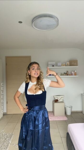 Full leaked Emily maurer private onlyfans photo