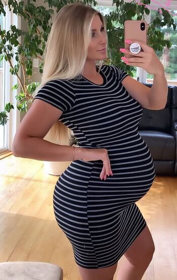 Full leaked Emily mcleod l huntress em l bikini huntress private onlyfans photo