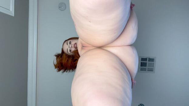 Full leaked Emily pawg private onlyfans photo