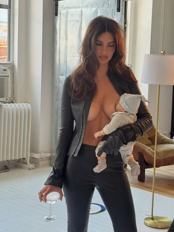 Full leaked Emily ratajkowski page private onlyfans photo