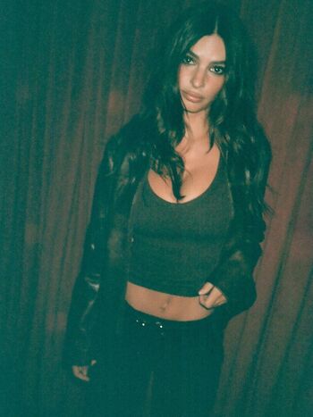 Emily Ratajkowski