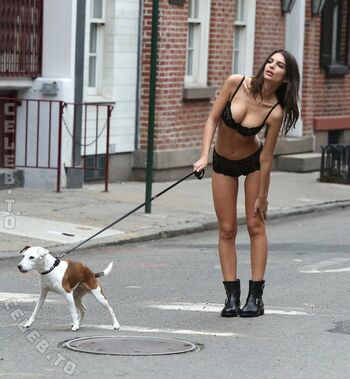 Emily Ratajkowski
