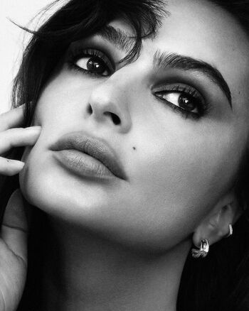 Full leaked Emily ratajkowski  page private onlyfans photo