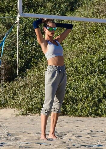 Full leaked Emily ratajkowski page private onlyfans photo
