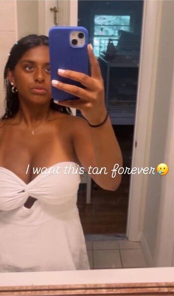 Full leaked Emily santttt private onlyfans photo