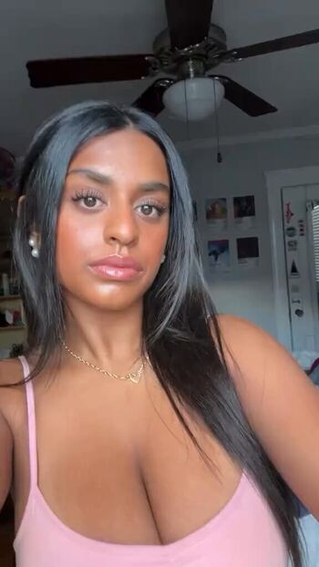 Full leaked Emily santttt private onlyfans photo