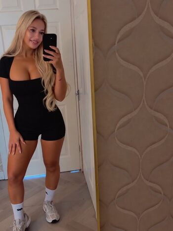 Full leaked Emily titmarsh private onlyfans photo