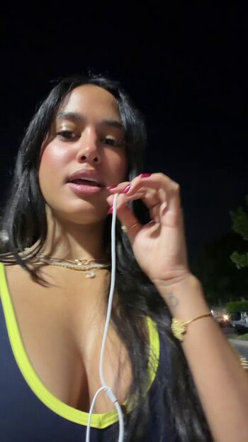Emily Tosta