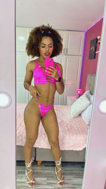 Full leaked Emilycoast private onlyfans photo