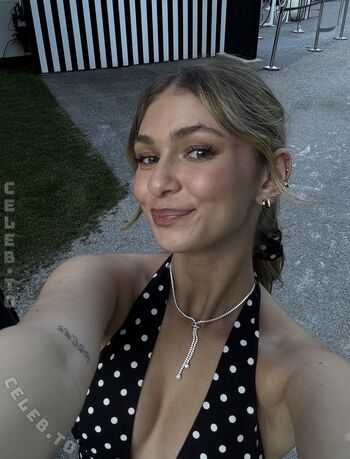Full leaked Emilylior page private onlyfans photo