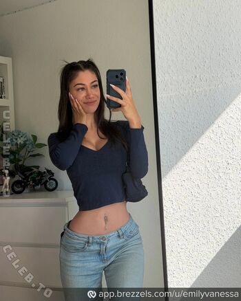 Full leaked Emilyvanxssa private onlyfans photo