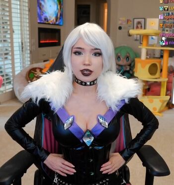 Full leaked Emiru page private onlyfans photo