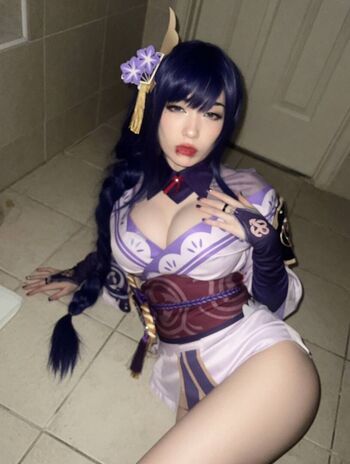 Full leaked Emiru page private onlyfans photo