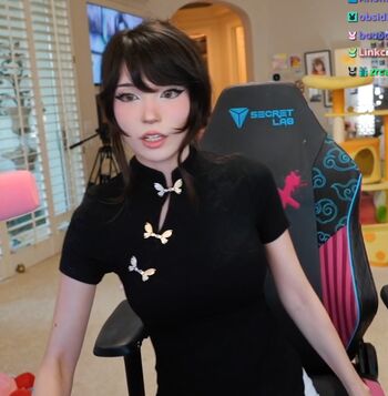 Full leaked Emiru private onlyfans photo
