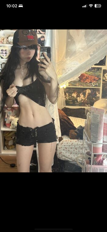 Full leaked Emiru  page private onlyfans photo