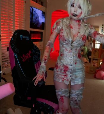 Full leaked Emiru  page private onlyfans photo