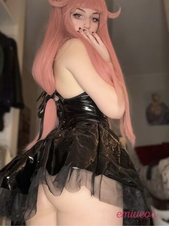 Full leaked Emivcos page private onlyfans photo