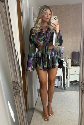 Full leaked Emleyfitness private onlyfans photo