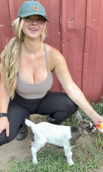 Full leaked Emma claire private onlyfans photo