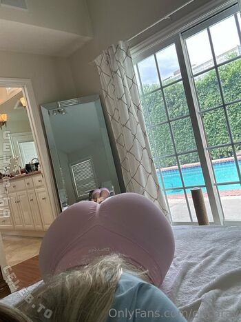 Full leaked Emma moore private onlyfans photo