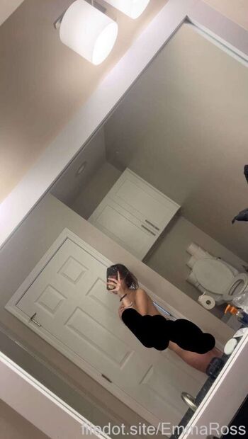 Full leaked Emma ross private onlyfans photo